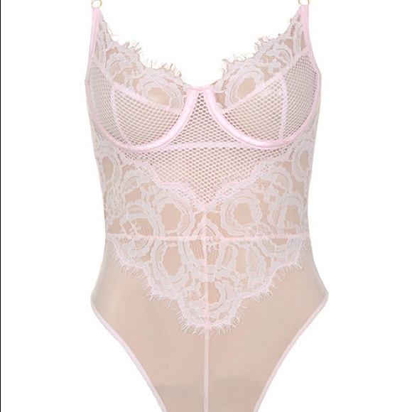 House of CB - Nadia lace bodysuit - Picture 3 of 10